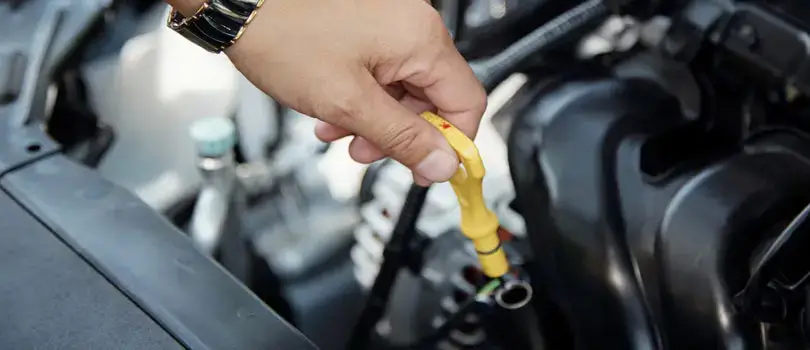 How many km should you change your car engine oil?